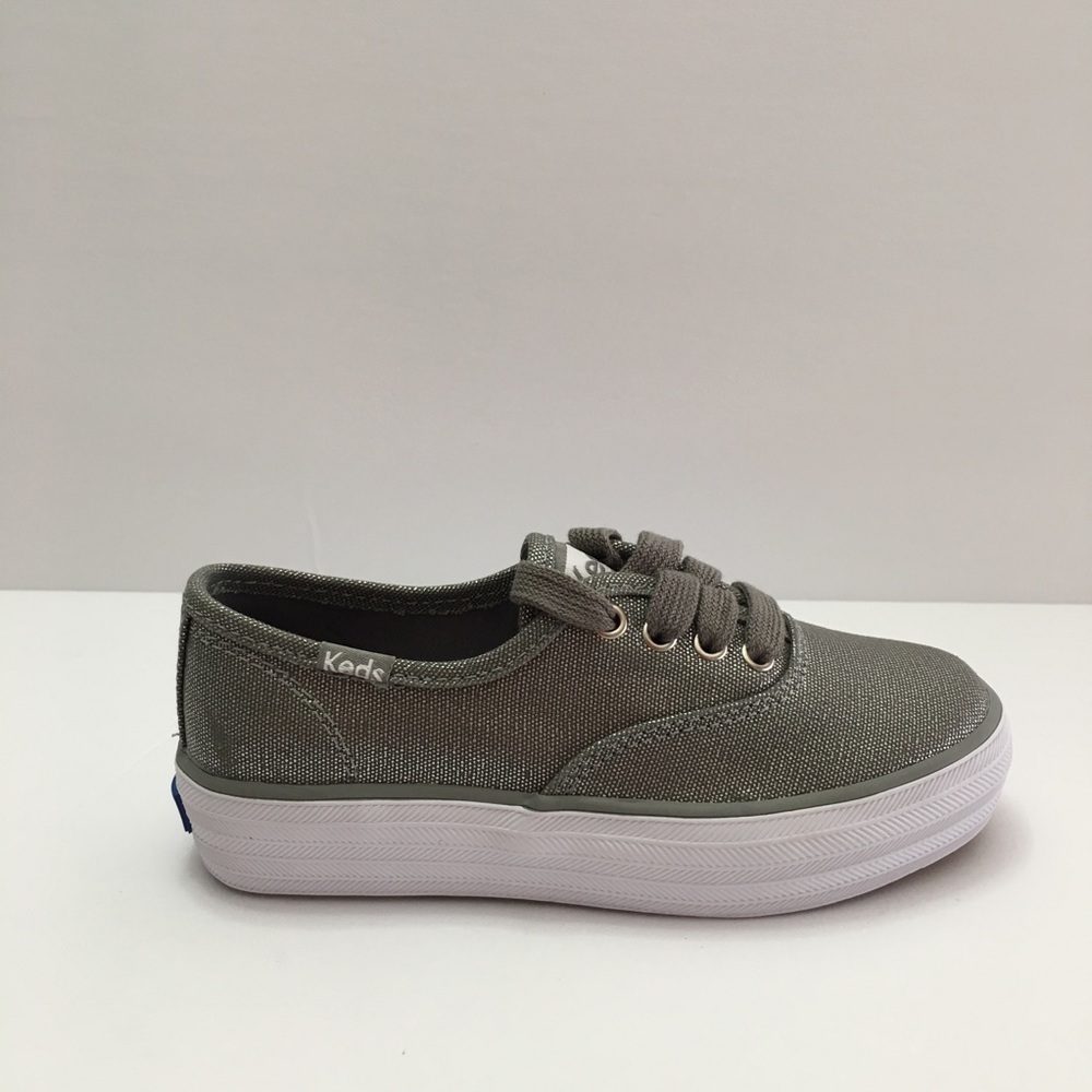 Keds Girls Triple Season Low Top Sneaker Silver - Picture 3 of 7